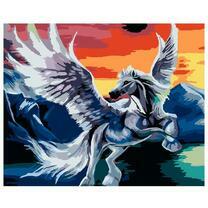 Летящий пегас на фоне гор