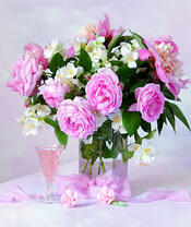 Без бренда «Нежный букетик с розами и настойка» в Смоленске