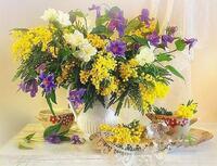 Без бренда «Букет из мимозы и колокольчиков в вазе» в Смоленске в интернет-магазине  Без бренда «Букет из мимозы и колокольчиков в вазе» в Смоленске